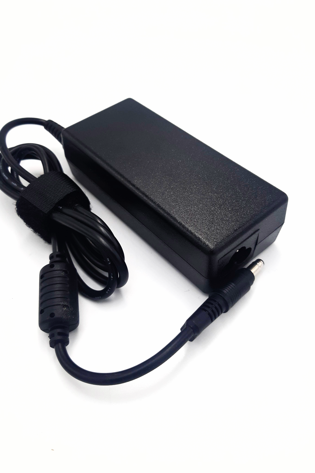 Noteware HP Uyumlu Laptop Şarj Adaptörü – 18.5V 3.5A 65W (4.8×1.7mm Bullet / CA-D0235-65WB)